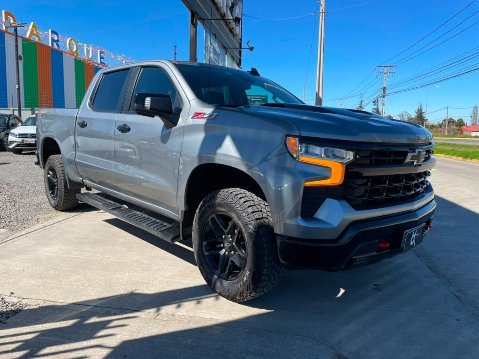 Chevrolet SILVERADO LT 4X4 5.3 AT 2024 - Imagen 7 de 10