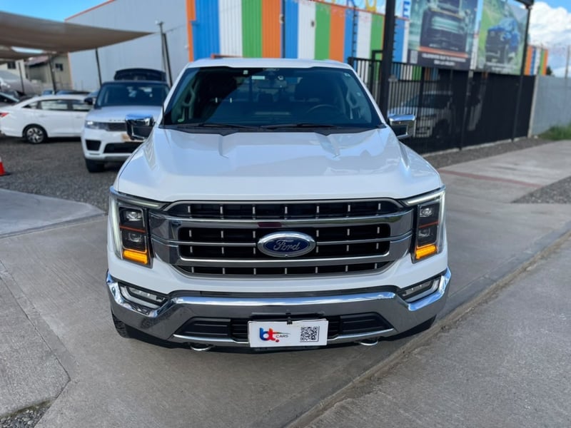 Ford F-150 LARIAT LUXURY 4X4 5.0L AUT 2022 - Imagen 6 de 10