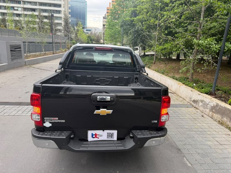 Chevrolet COLORADO DCAB 4X4 2.8 AT 2022 - Imagen 6 de 10