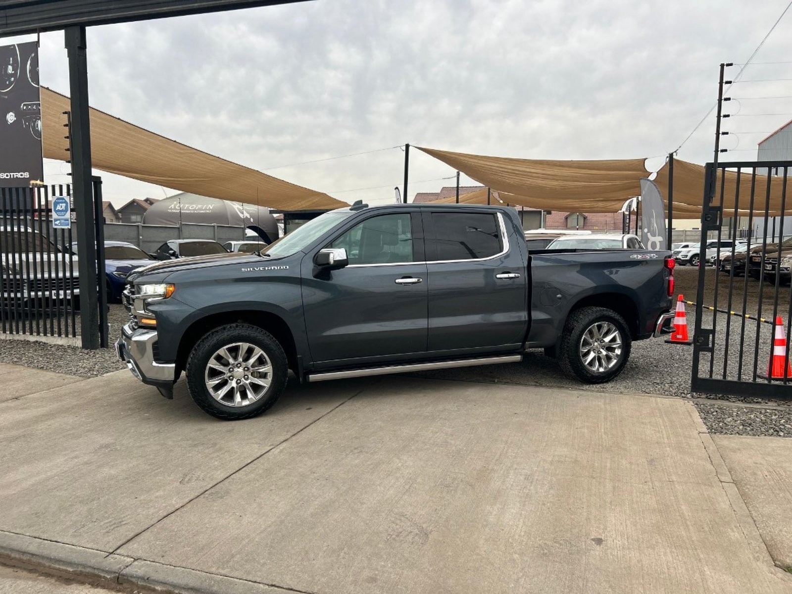 Chevrolet SILVERADO LTZ 5.3 2020 - Imagen 9 de 10