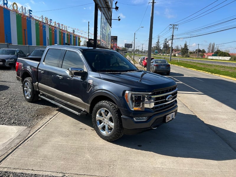 Ford F-150 5.0 LARIAT LUXURY 4X4 2022 - Imagen 6 de 10