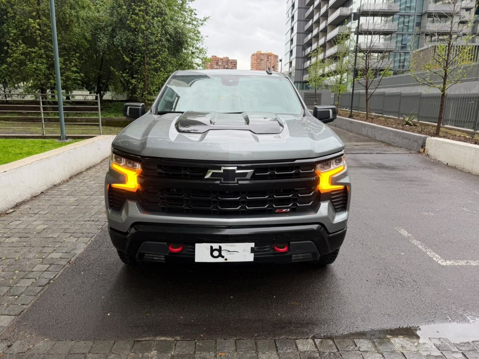 Chevrolet SILVERADO LT 4X4 5.3 AT 2024 - Foto 2 de 10