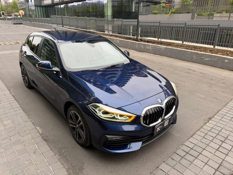 BMW 118I 1.5 AUT 2021 - Imagen 3 de 10