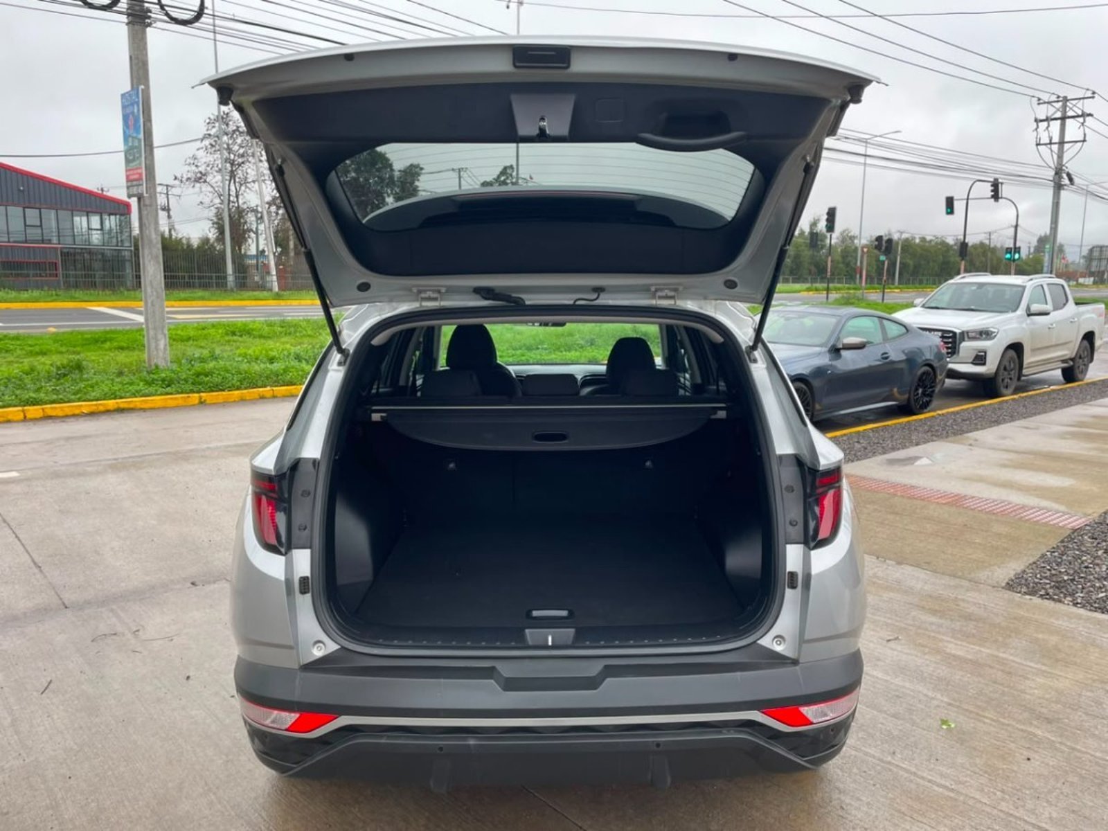 Hyundai TUCSON NX4 1.6 AUT 2022 - Imagen 6 de 10