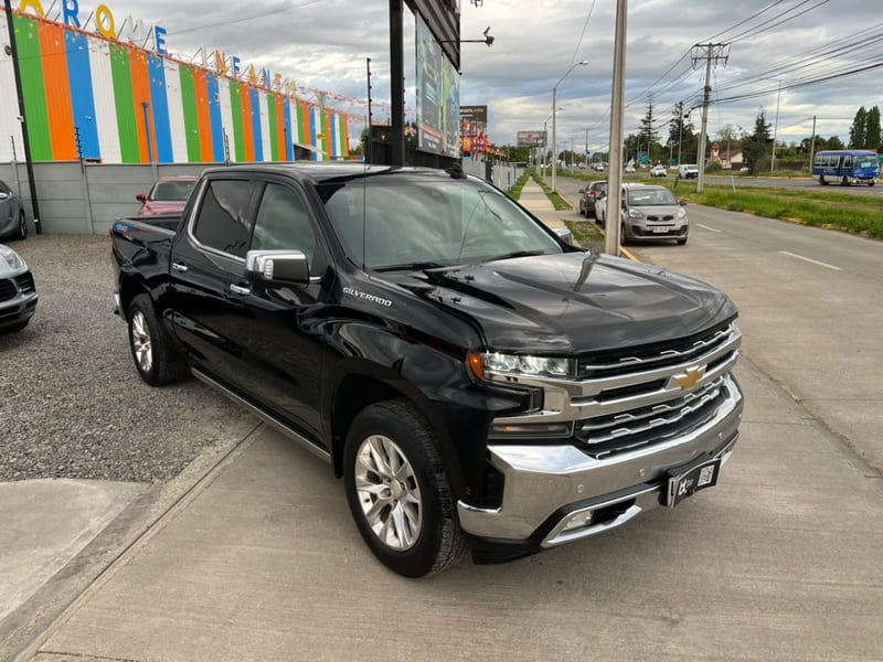 Chevrolet SILVERADO LTZ 5.3 4X4 2019 - Imagen 3 de 10