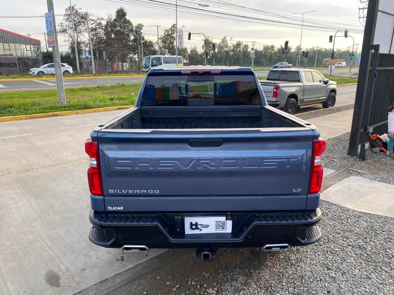 Chevrolet SILVERADO LT 4X4 CC 5.3 AUT 2025 - Foto 4 de 10