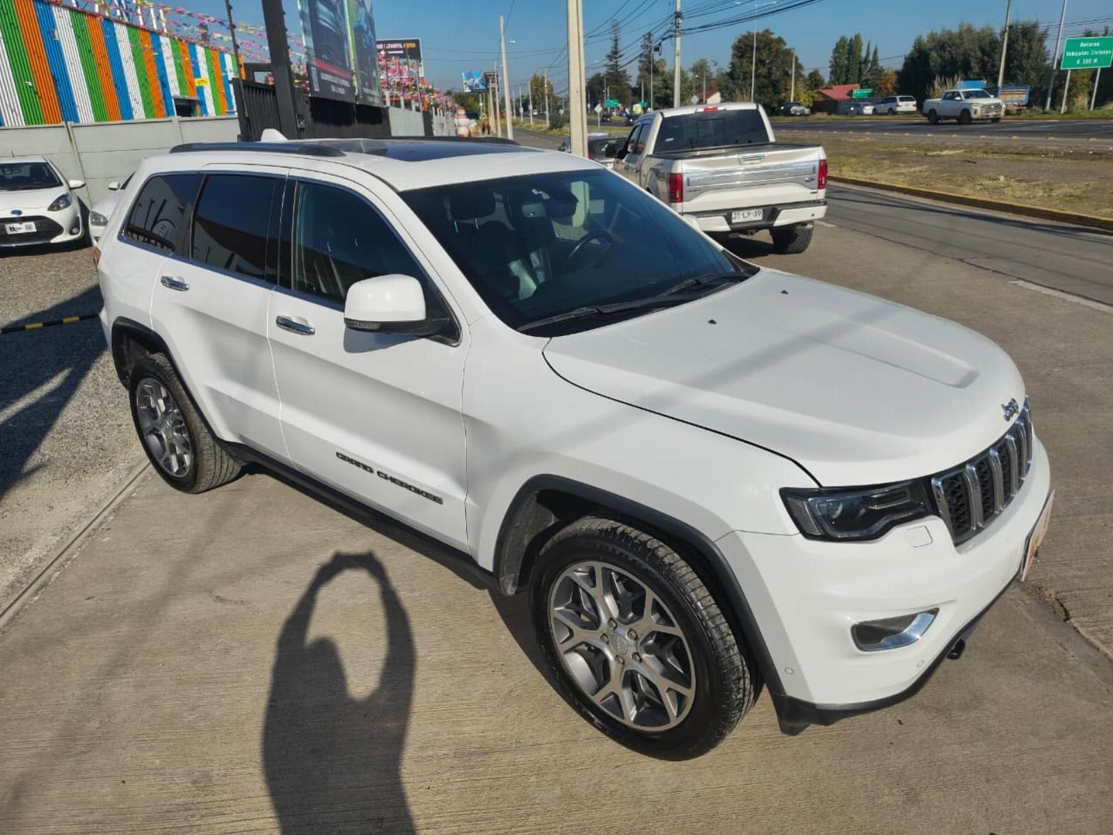 Jeep GRAND CHEROKEE LIMITED 3.6 AUT 4X4 2021 - Foto 3 de 10