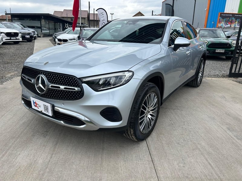 Mercedes-Benz GLC 200 2.0 4MATIC 4X4 AT 2024