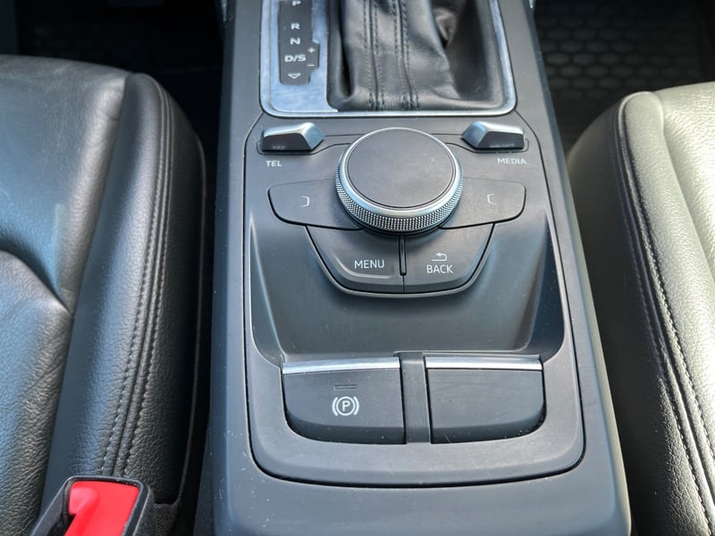 Audi Q2 SPORT 1.4 2018 - Imagen 9 de 10