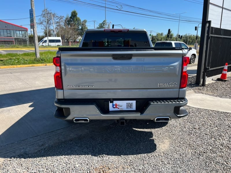 Chevrolet SILVERADO HIGH COUNTRY 4X4 3.0 2024 - Imagen 5 de 10