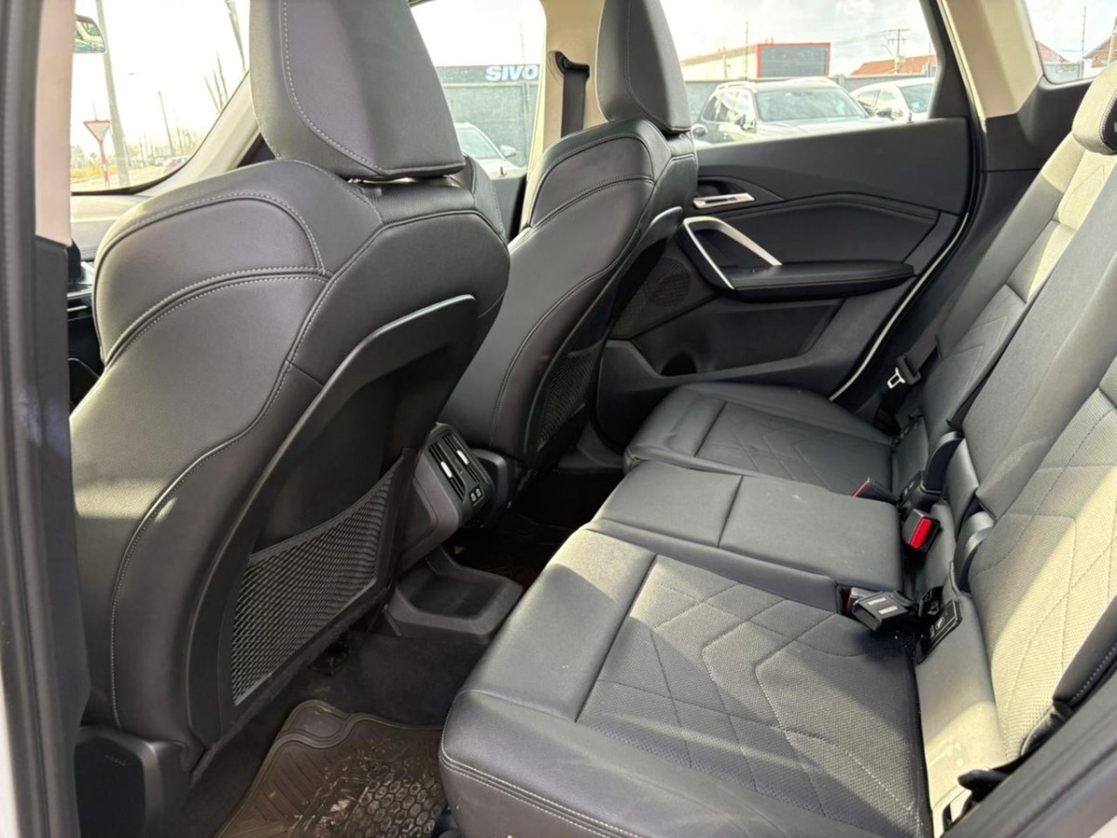 BMW X1 SDRIVE 18i 1.5 2023 - Imagen 9 de 10
