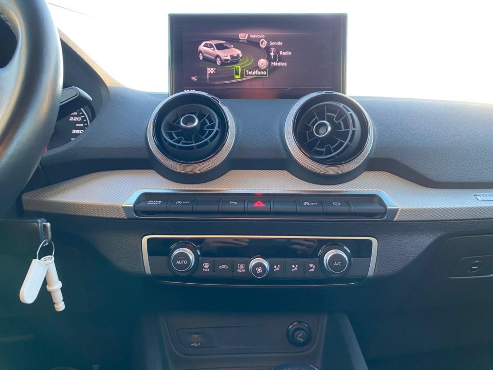 Audi Q2 35 TFSI 1.4 2022 - Imagen 10 de 10
