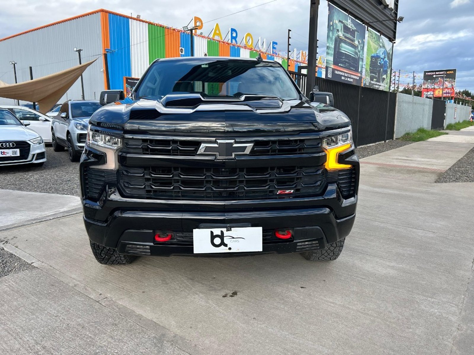 Chevrolet SILVERADO 5.3 LT TRAIL BOSS Z71 4X4 AT 2024 - Foto 5 de 10