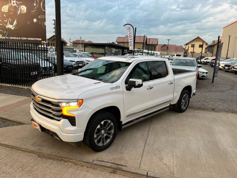 Chevrolet SILVERADO HIGH COUNTRY 3.0 AUT 4X4 2023