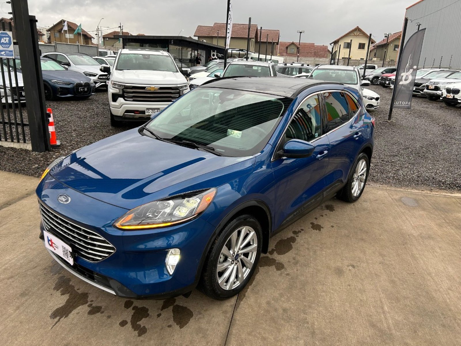Ford ESCAPE FHEV 2.5 AUT 2023 - Foto 5 de 10