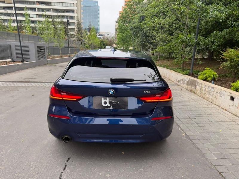 BMW 118 1.5 AUT 2021 - Imagen 8 de 10