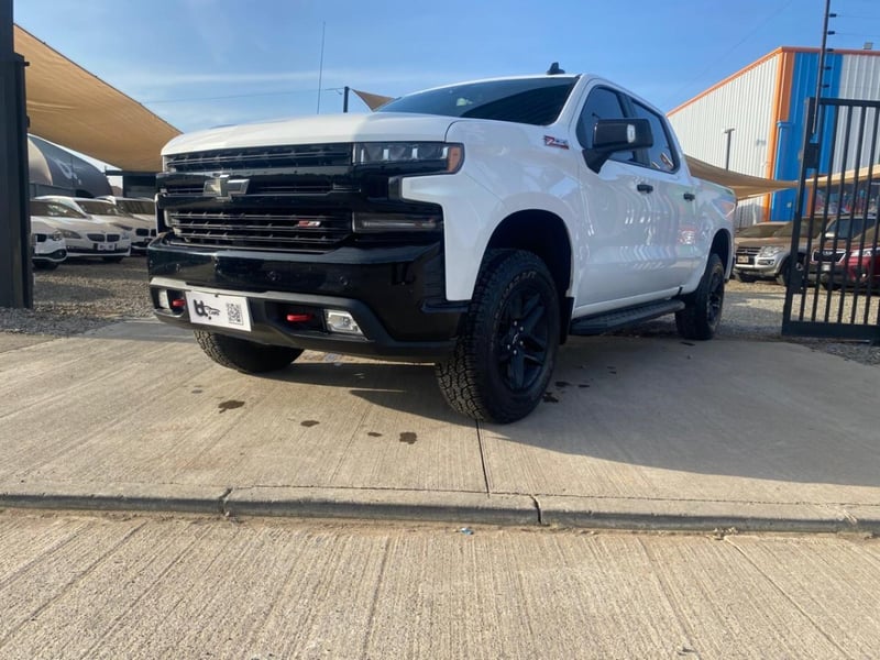 Chevrolet SILVERADO LT 4X4 5.3 AT 2021