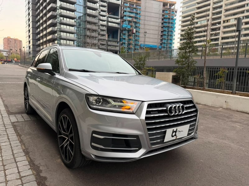 Audi Q7 TFSI 2.0 AUT 2017 - Imagen 6 de 10