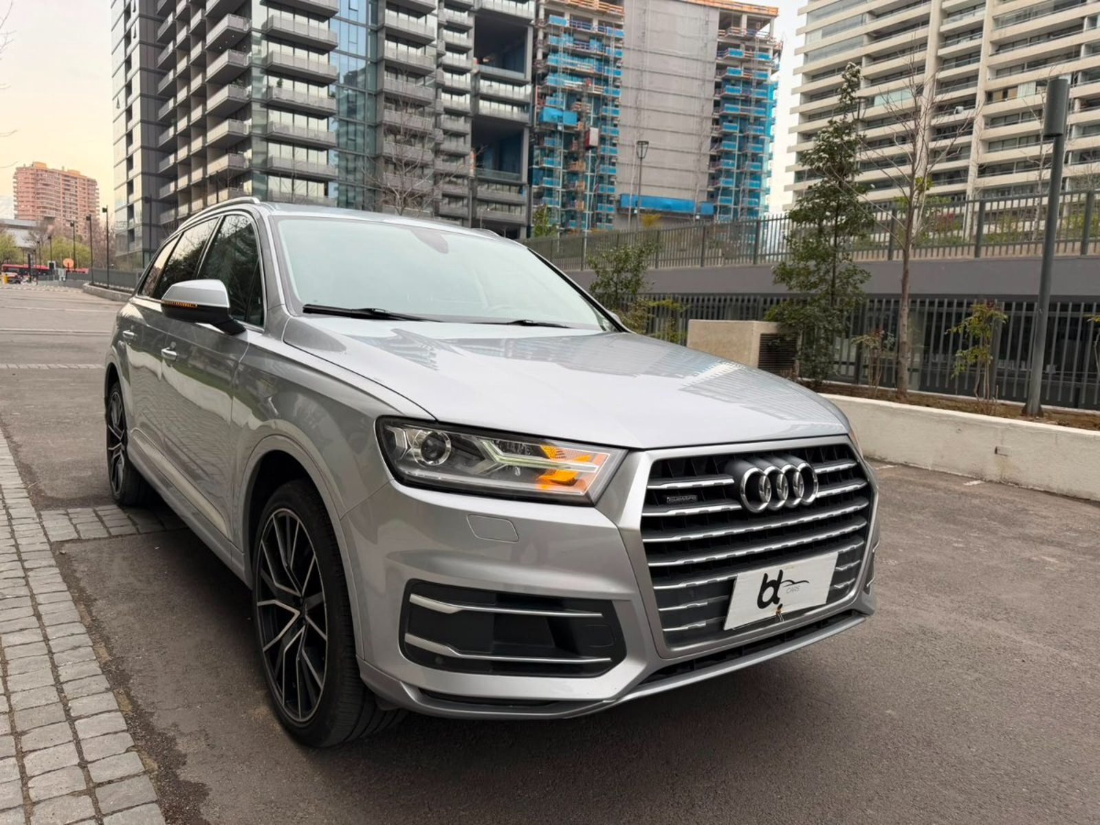 Audi Q7 TFSI 2.0 AUT 2017 - Imagen 6 de 10