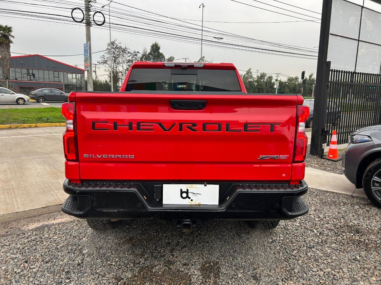 Chevrolet SILVERADO ZR2 4X4 6.2 AUT 2023 - Imagen 5 de 10
