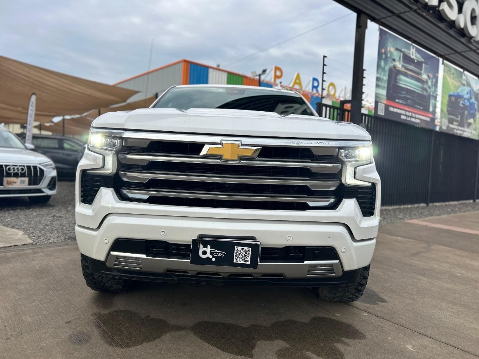 Chevrolet SILVERADO 3.0 HIGH COUNTRY 4X4 2023 - Imagen 7 de 10