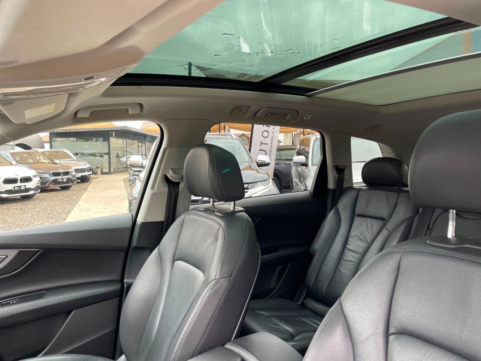 Audi Q7 TFSI 2.0 AUT 2017 - Foto 2 de 10