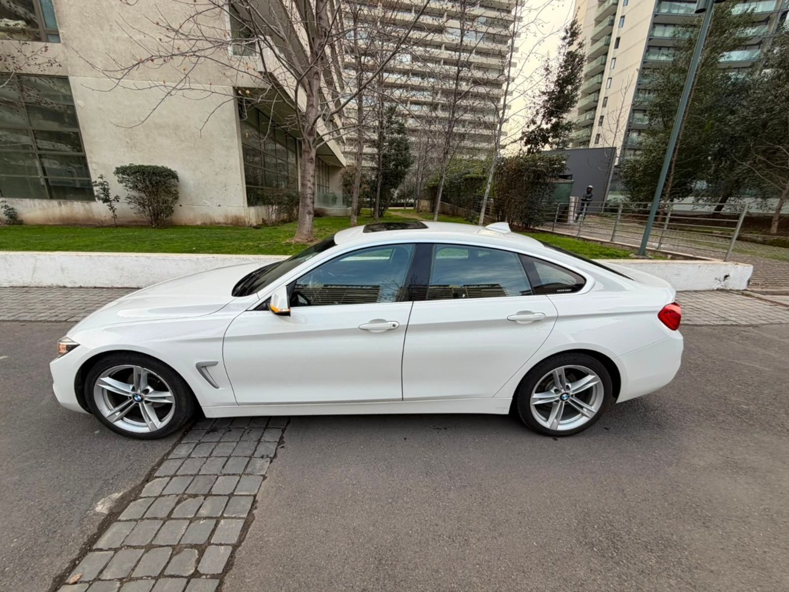 BMW 420I GRAND COUPE 2019 - Imagen 8 de 10