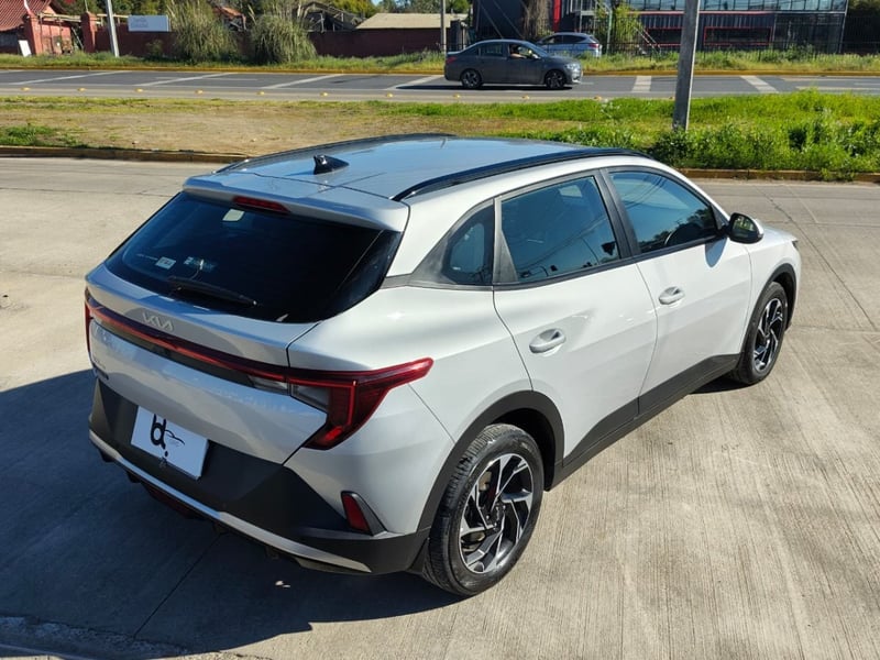Kia K3 CROSS 1.6 AUT 2025 - Imagen 10 de 10