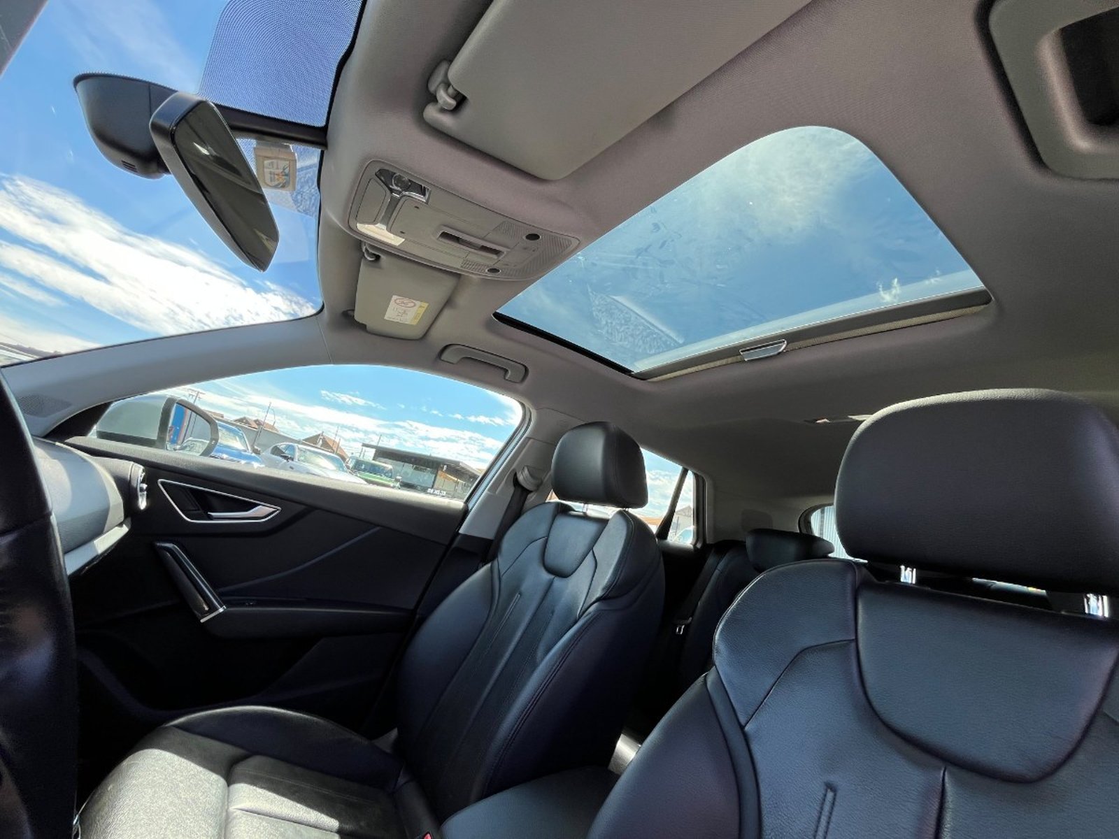 Audi Q2 SPORT 1.4 2018 - Foto 2 de 10