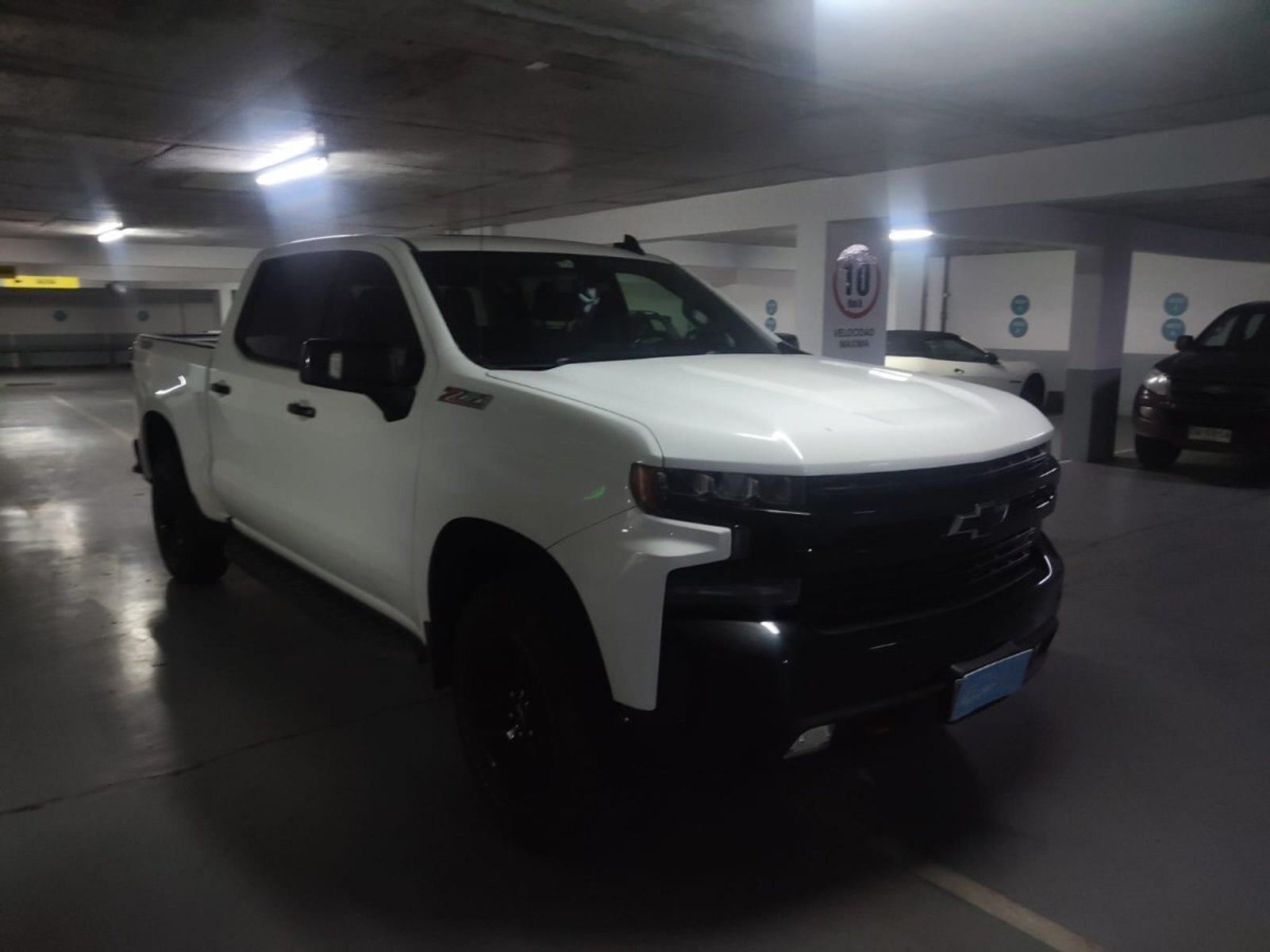 Chevrolet SILVERADO TRAIL BOSS Z71 2020 - Foto 2 de 9