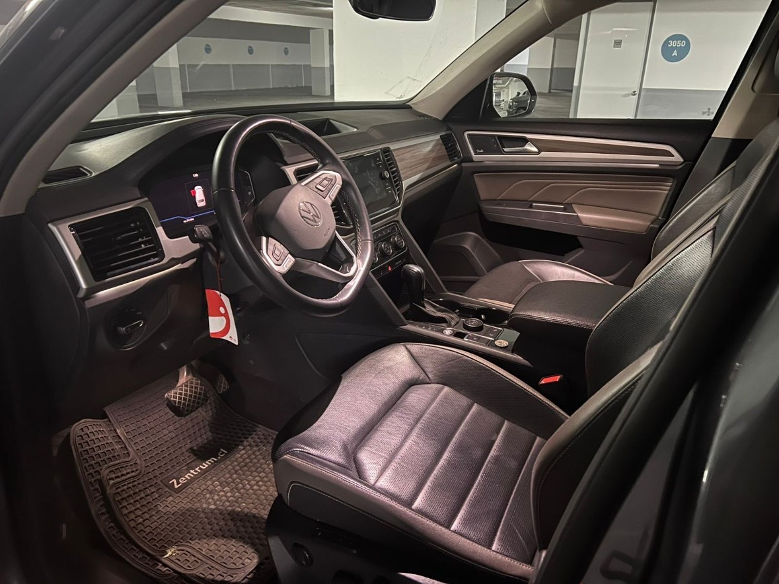 Volkswagen ATLAS LIMITED 2021 - Imagen 8 de 9