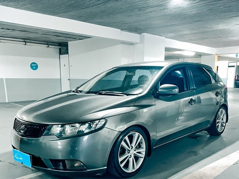 Kia CERATO 5 SX 1.6 2011