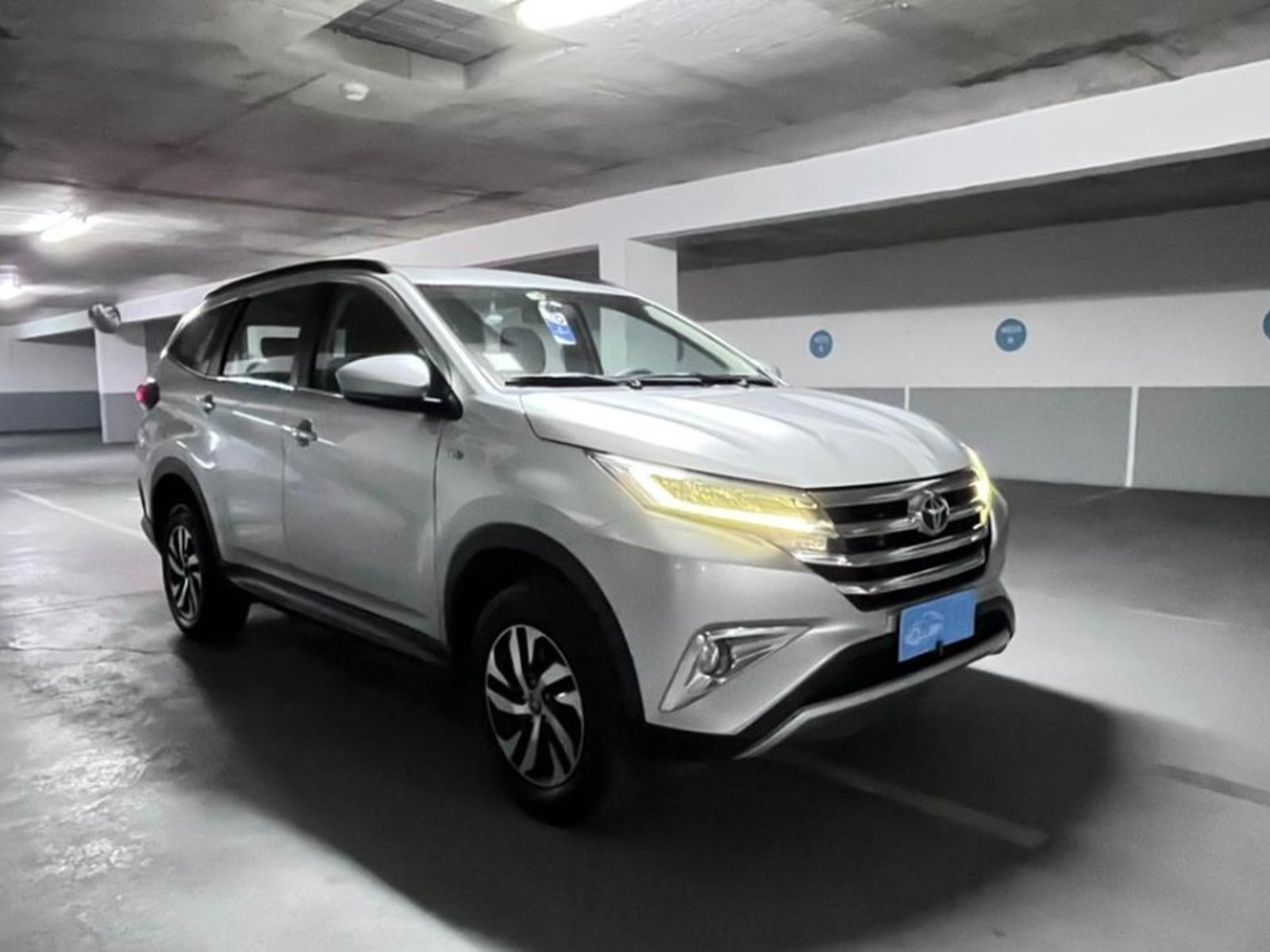 Toyota RUSH RUSH 1.5 XLI 4X2 AT 2022 - Foto 2 de 10