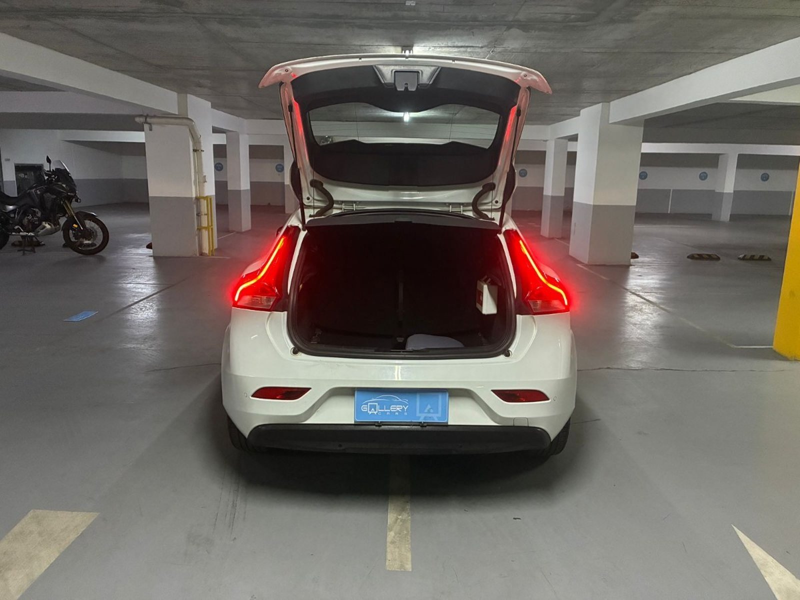 Volvo V40 1.6 Turbo , 2016 - Imagen 7 de 10