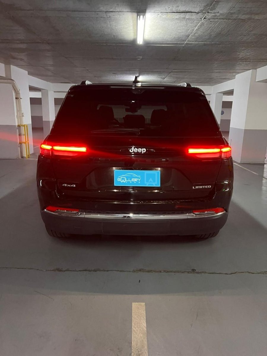 Jeep GRAND CHEROKEE 3.6 LIMITED 2025 - Imagen 7 de 10