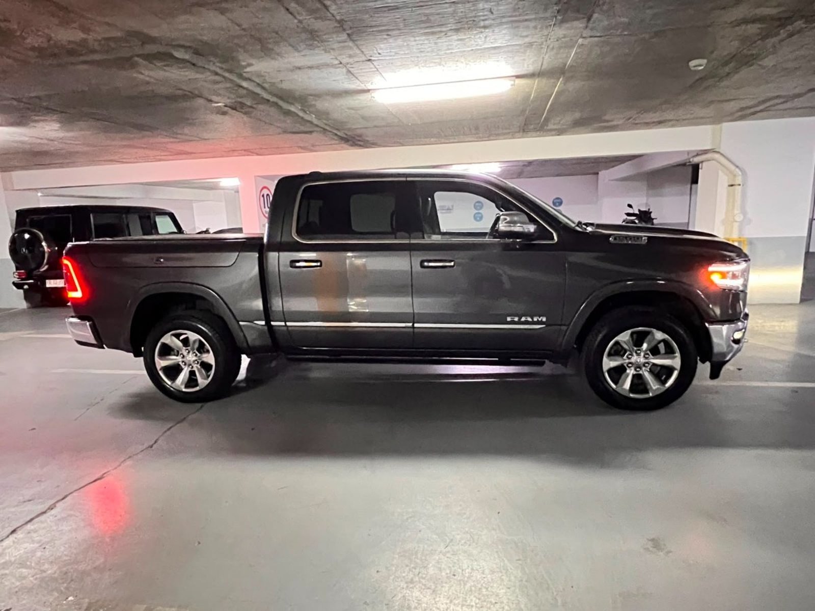 RAM 1500 Limited 2020 - Foto 5 de 9
