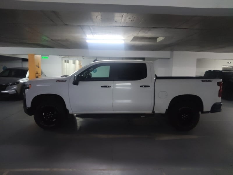 Chevrolet SILVERADO TRAIL BOSS Z71 2020 - Imagen 4 de 10