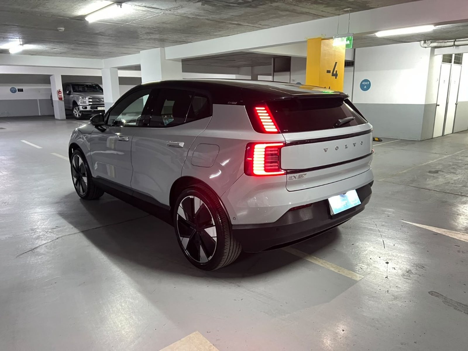 Volvo EX30 ULTRA 2025 - Foto 5 de 10