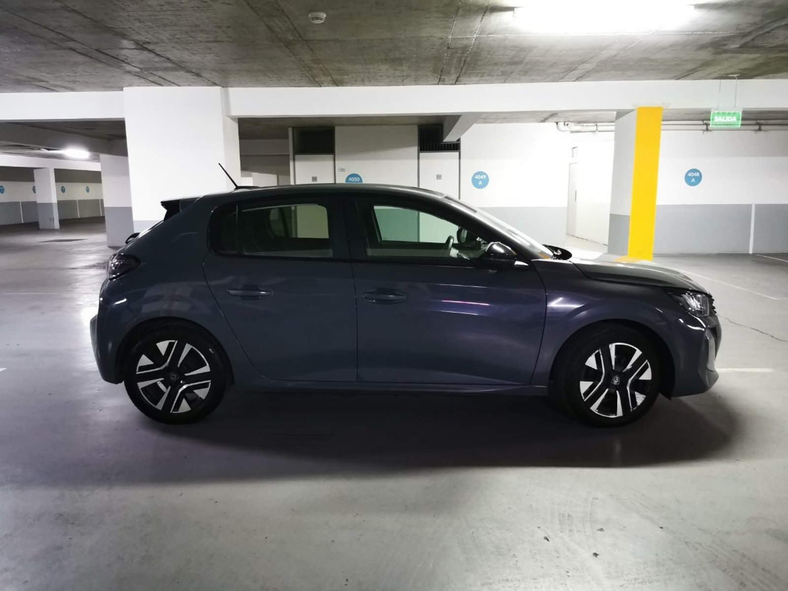 Peugeot 208 1.2 ACTIVE 2024 - Foto 5 de 10