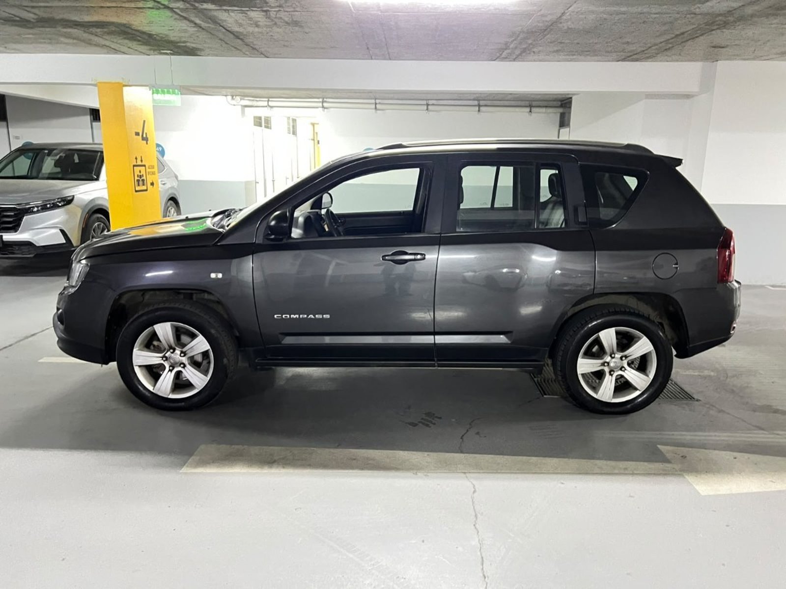Jeep COMPASS LIMITED 2014 - Foto 4 de 10