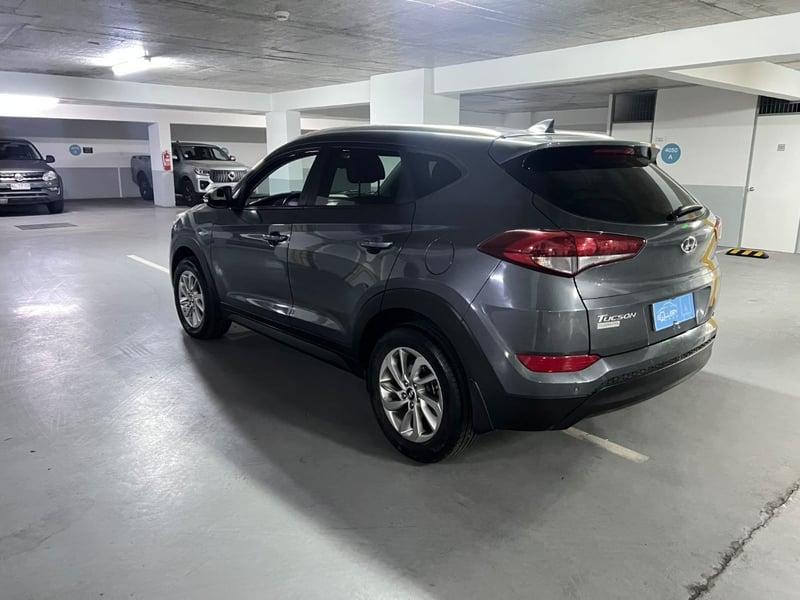 Hyundai TUCSON 2.0 ADVANCE 6MT 2017 - Imagen 4 de 10