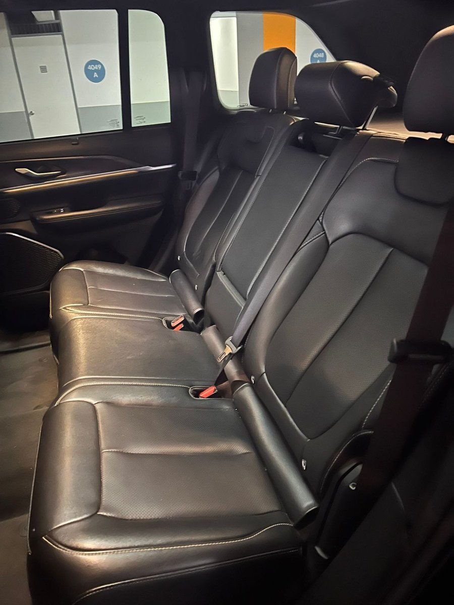 Jeep GRAND CHEROKEE 3.6 LIMITED 2025 - Imagen 9 de 10