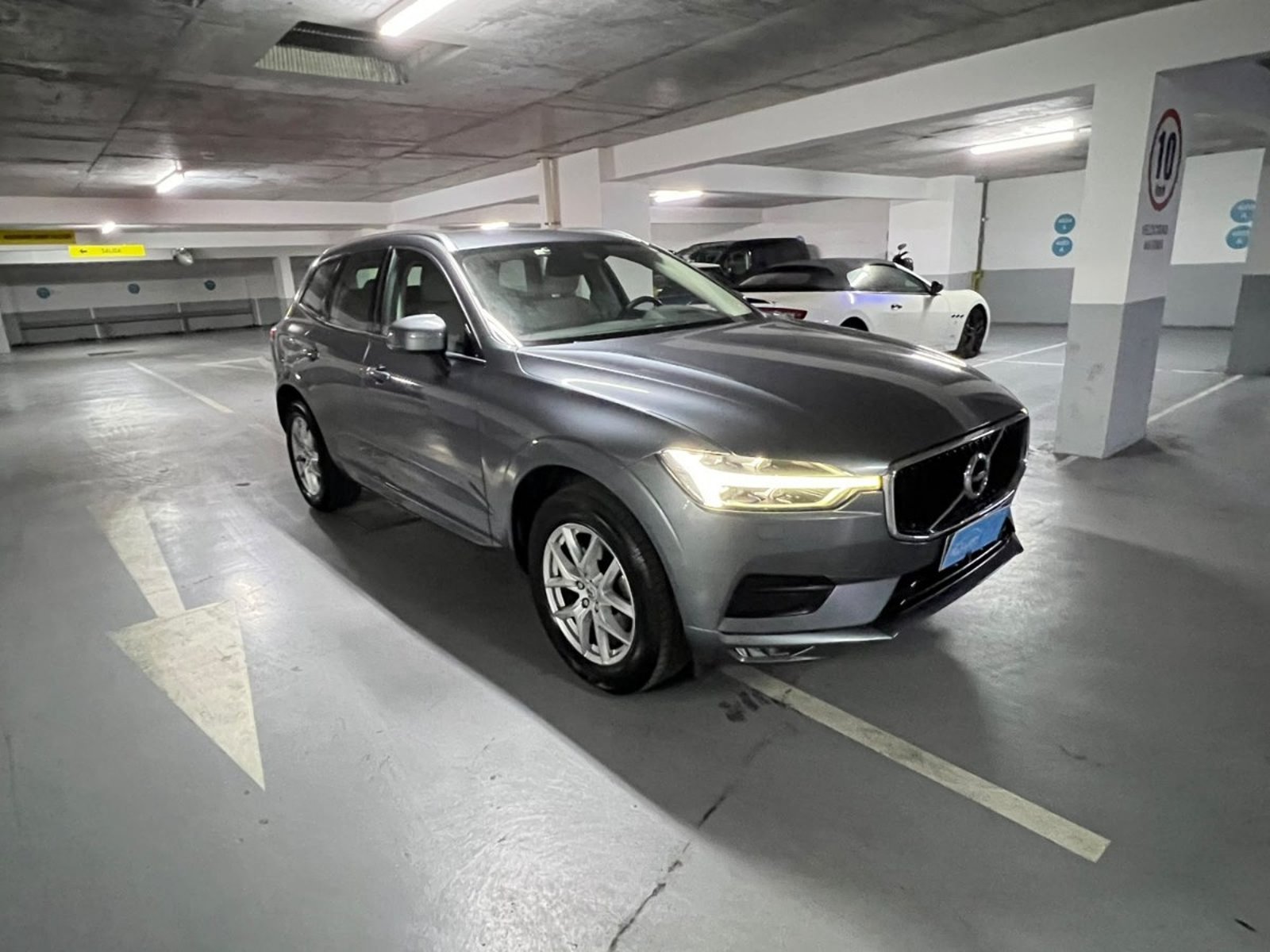 Volvo XC60 D4 DIESEL 4X4 2018 - Foto 2 de 10