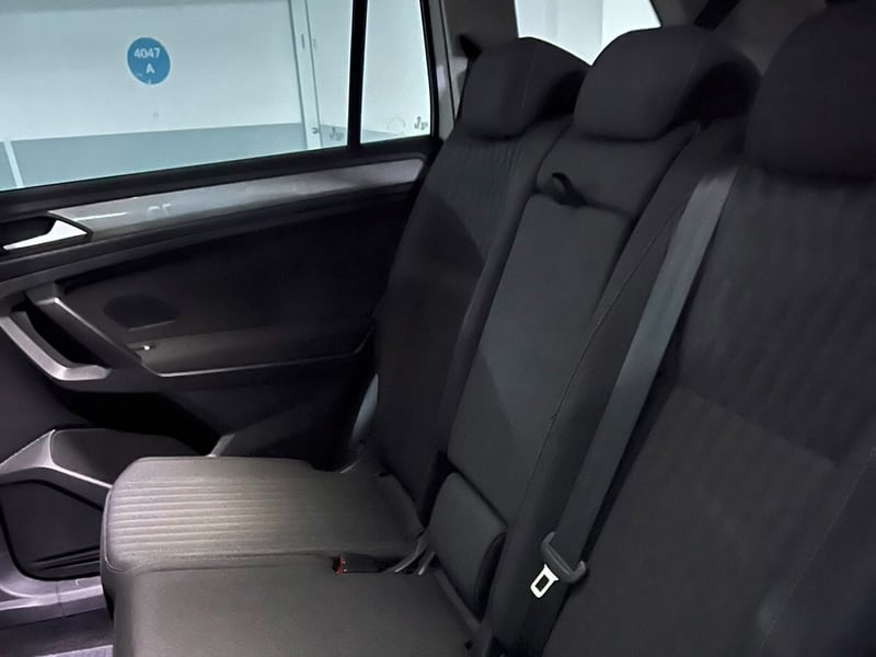 Volkswagen TIGUAN 1.4 COMFORTLINE TSI 2023 - Imagen 8 de 10