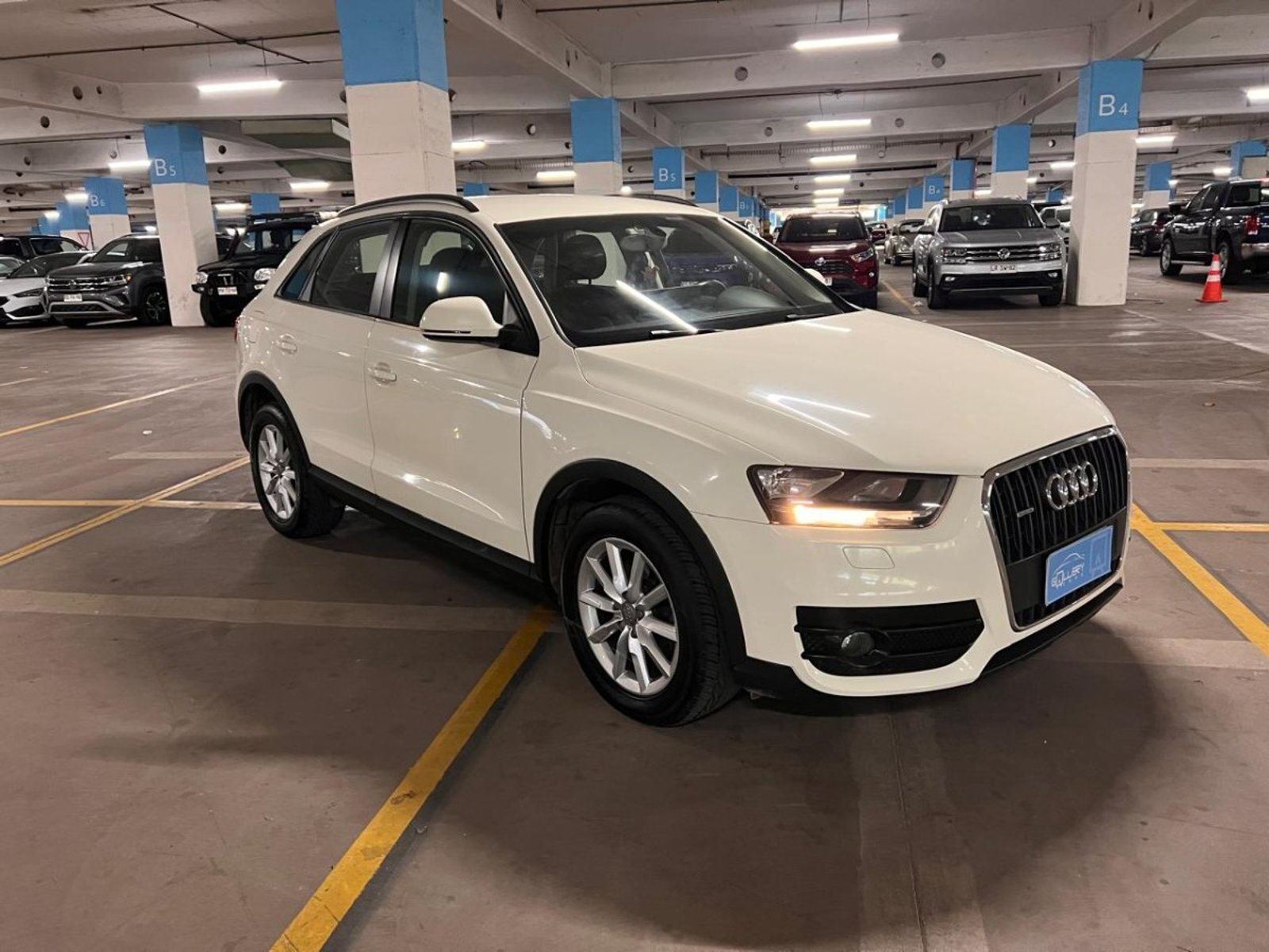 Audi Q3 2.0T quattro 2014 - Foto 2 de 10