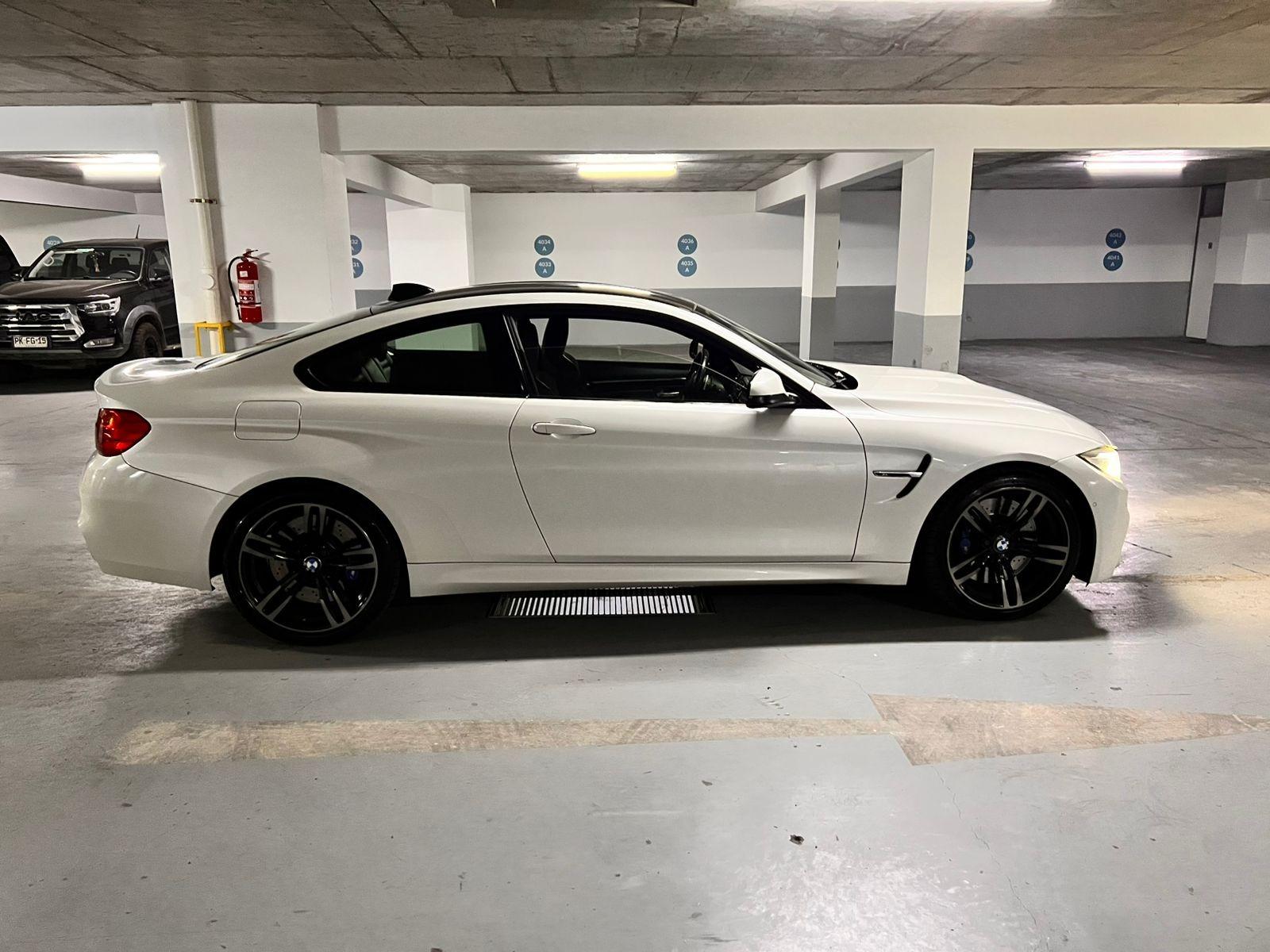 BMW M4 COUPE 2015 - Foto 3 de 9