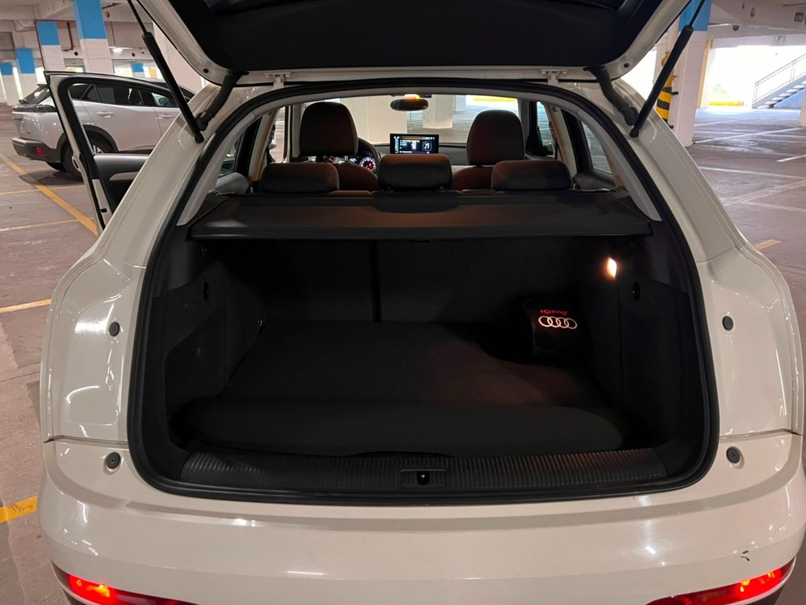 Audi Q3 2.0T quattro 2014 - Imagen 10 de 10