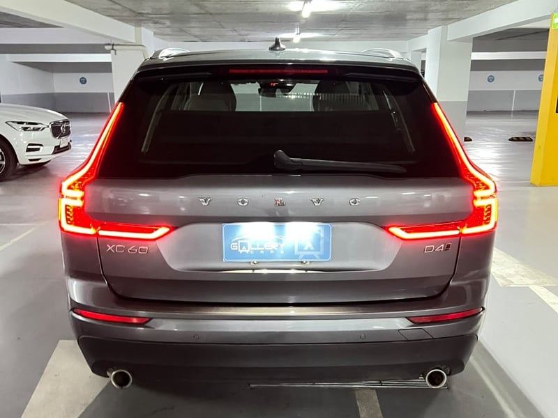 Volvo XC60 D4 DIESEL 4X4 2018 - Imagen 6 de 10
