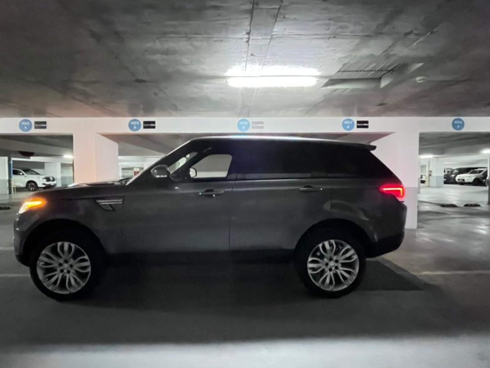 Land Rover SPORT HSE DIESEL 2017 - Foto 3 de 10