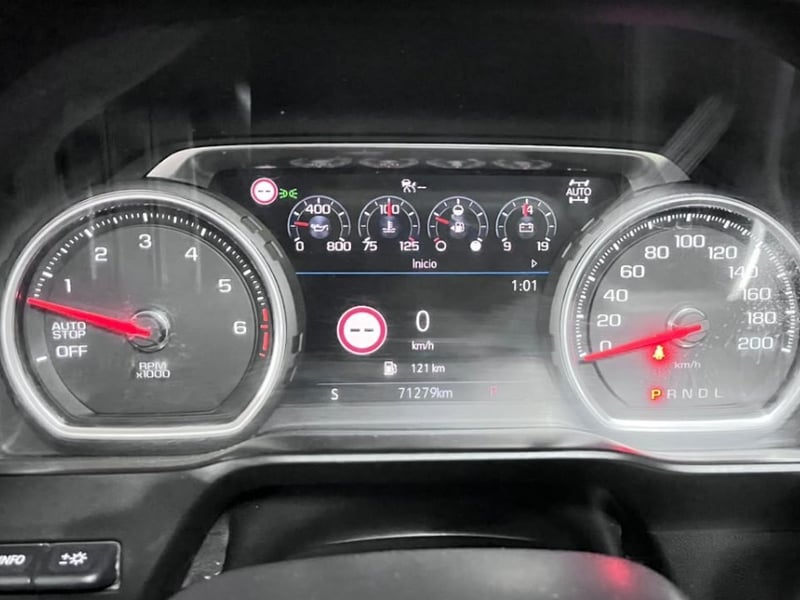 Chevrolet SILVERADO LTZ 5.3 2022 - Imagen 8 de 9